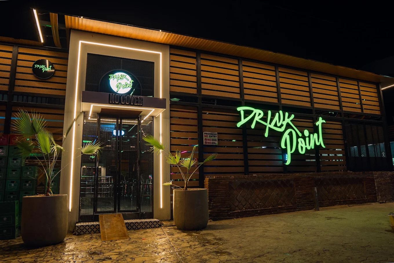 Drinkpoint Outdoor NightClub nightlife scene
